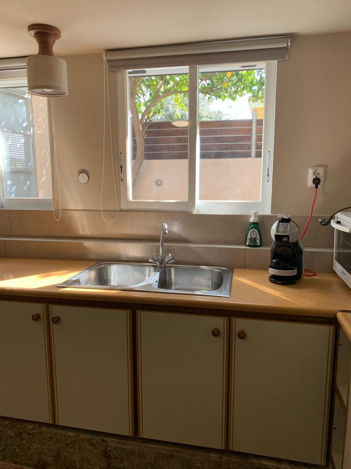 Zoes Place Apartment อาร์เตมีดา ภายนอก รูปภาพ